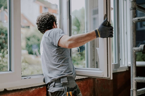 Maßgefertigte skandinavische Fenster in verschiedenen Formen und Farben